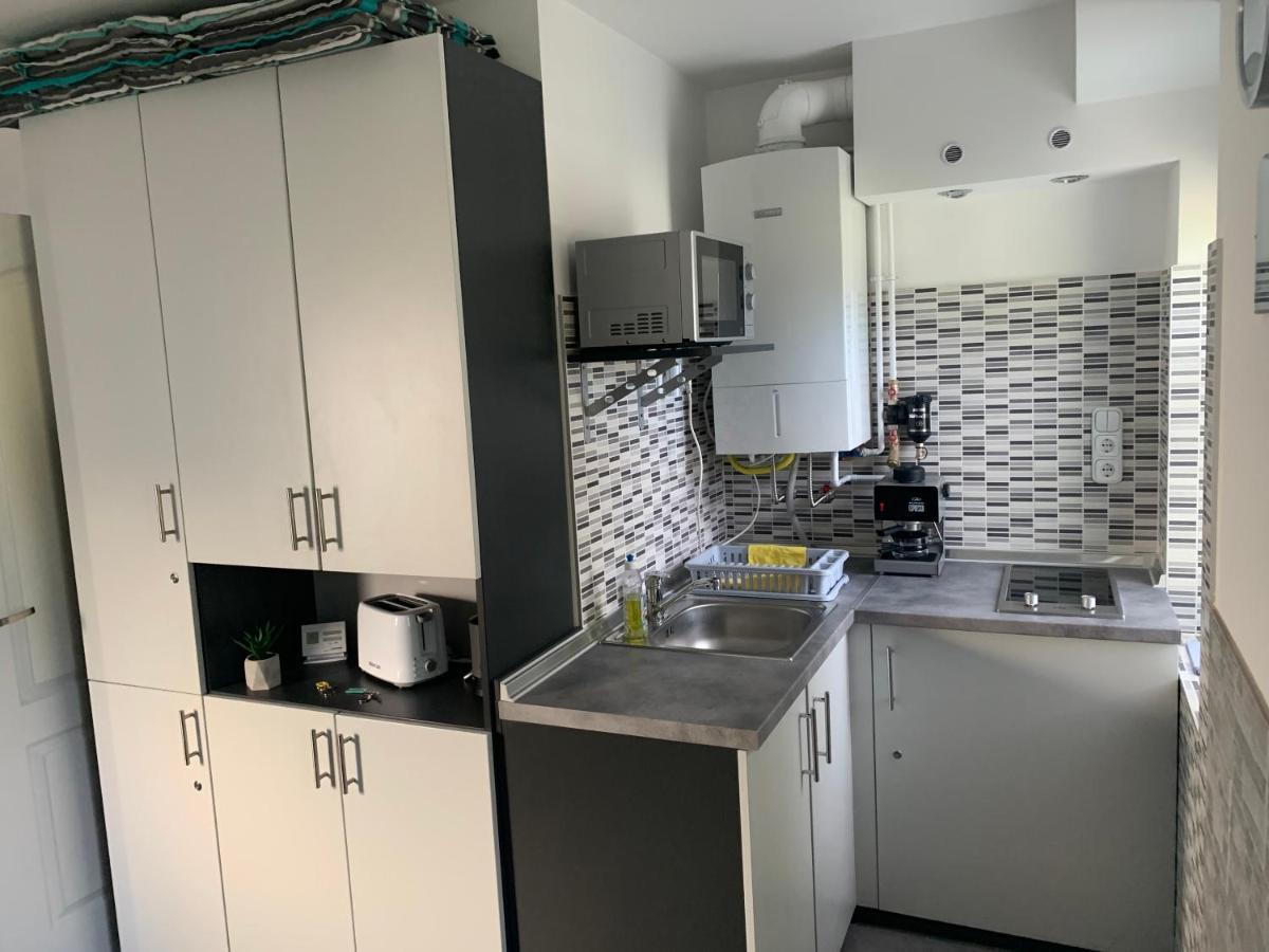 Bük Komo Apartment מראה חיצוני תמונה