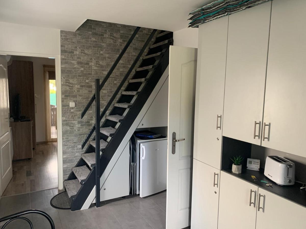 Bük Komo Apartment מראה חיצוני תמונה