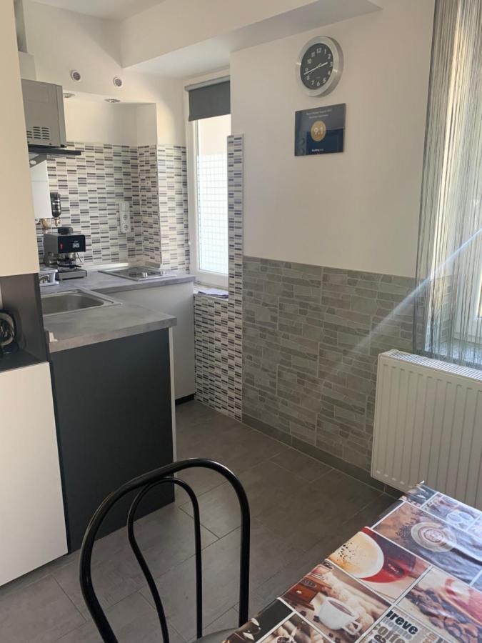 Bük Komo Apartment מראה חיצוני תמונה
