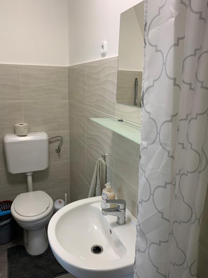 Bük Komo Apartment מראה חיצוני תמונה