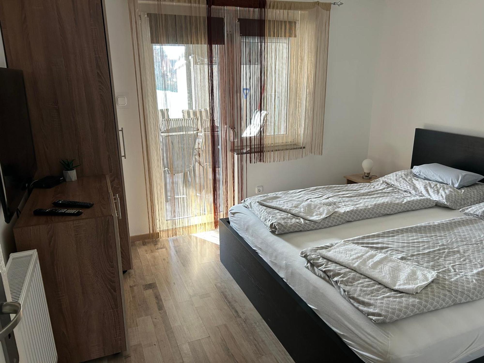 Bük Komo Apartment מראה חיצוני תמונה